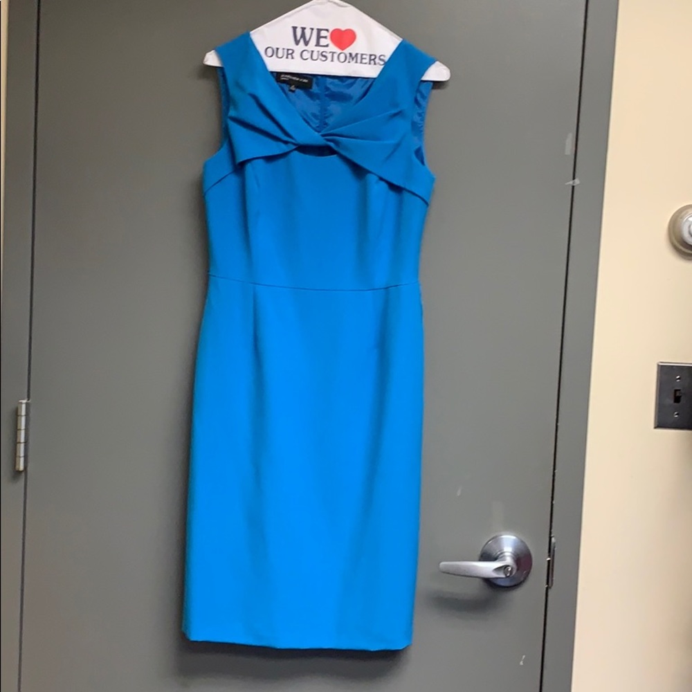Jones New York Blue sleeveless sheath dress